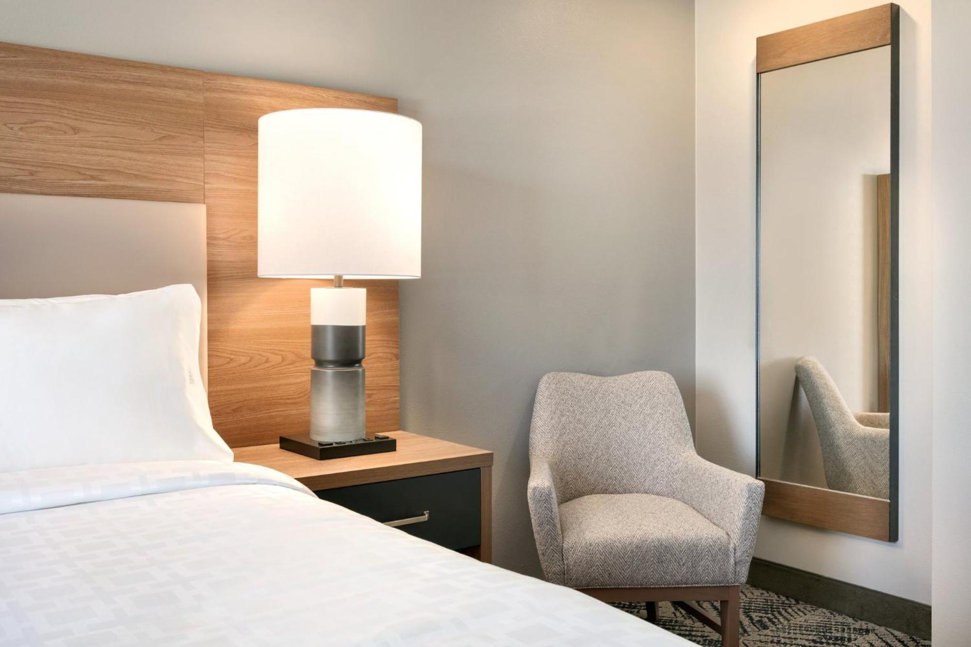 Candlewood Wake Forest-raleigh Area By Ihg 2*