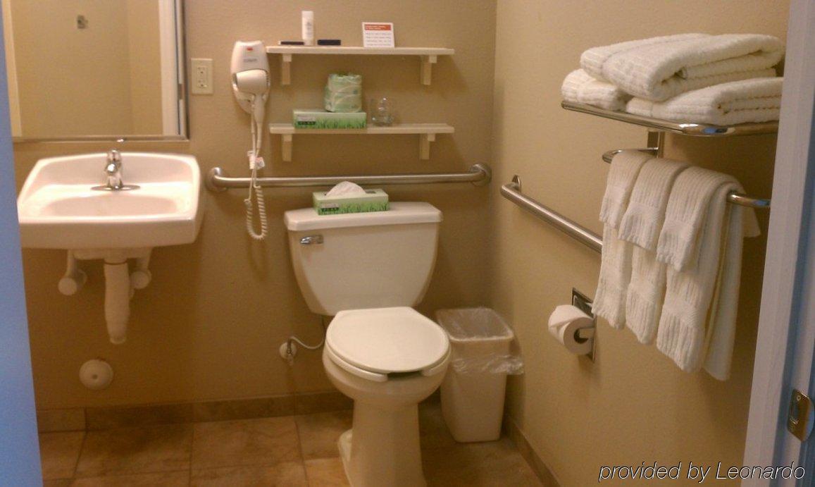 Candlewood Wake Forest-raleigh Area By Ihg 2* Wake Forest